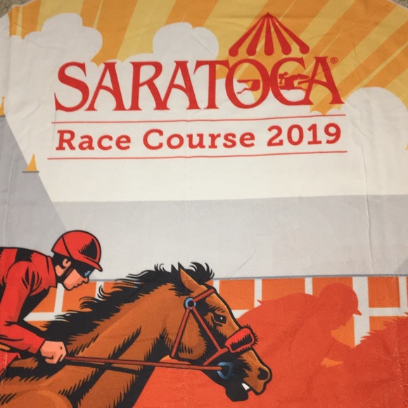 NWT Saratoga Race Track 2019 Round beach towel - Picture 5 of 5